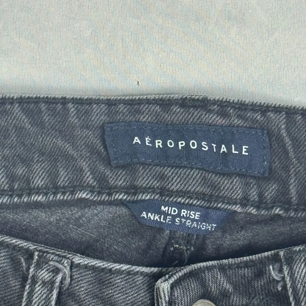Aeropostale Womens Ankle Jeans Dark Gray Denim Mid-Rise Straight Leg‎ 6 Regular